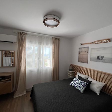 Modern Seaview Townhouse In Coral Bay (Adults Only) Apartment Peyia Ngoại thất bức ảnh