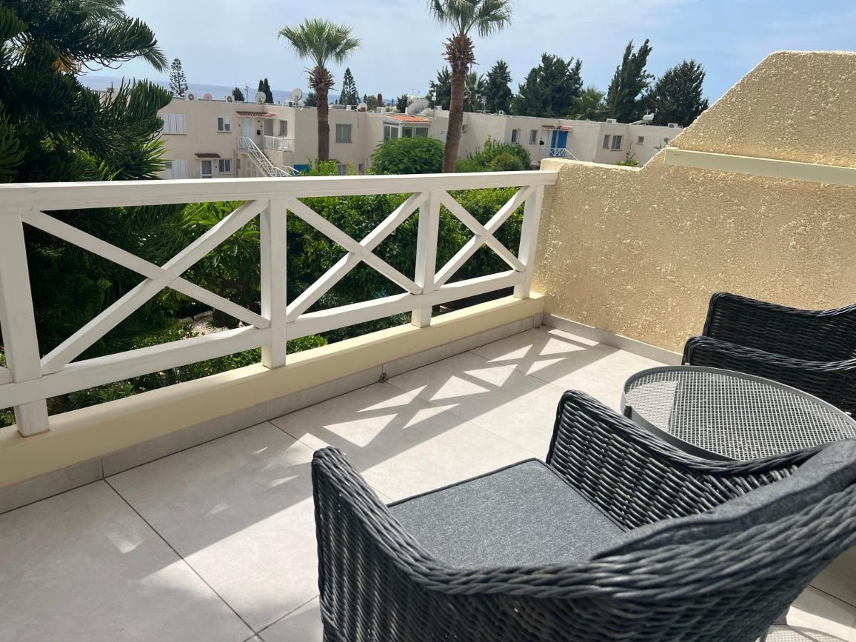 Modern Seaview Townhouse In Coral Bay (Adults Only) Apartment Peyia Ngoại thất bức ảnh